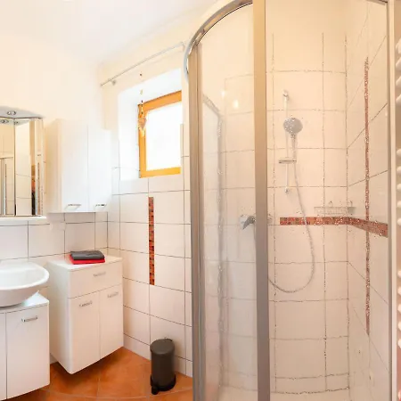 Apartament Spacious In With Garden *