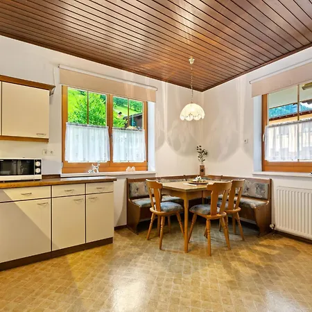 アパート In Near Slopes グロースアルル