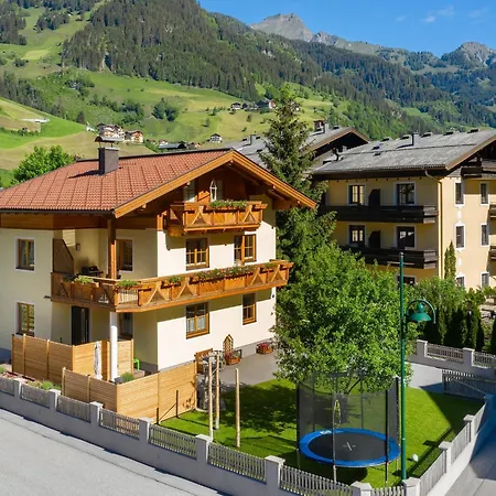 In Near Slopes アパート *